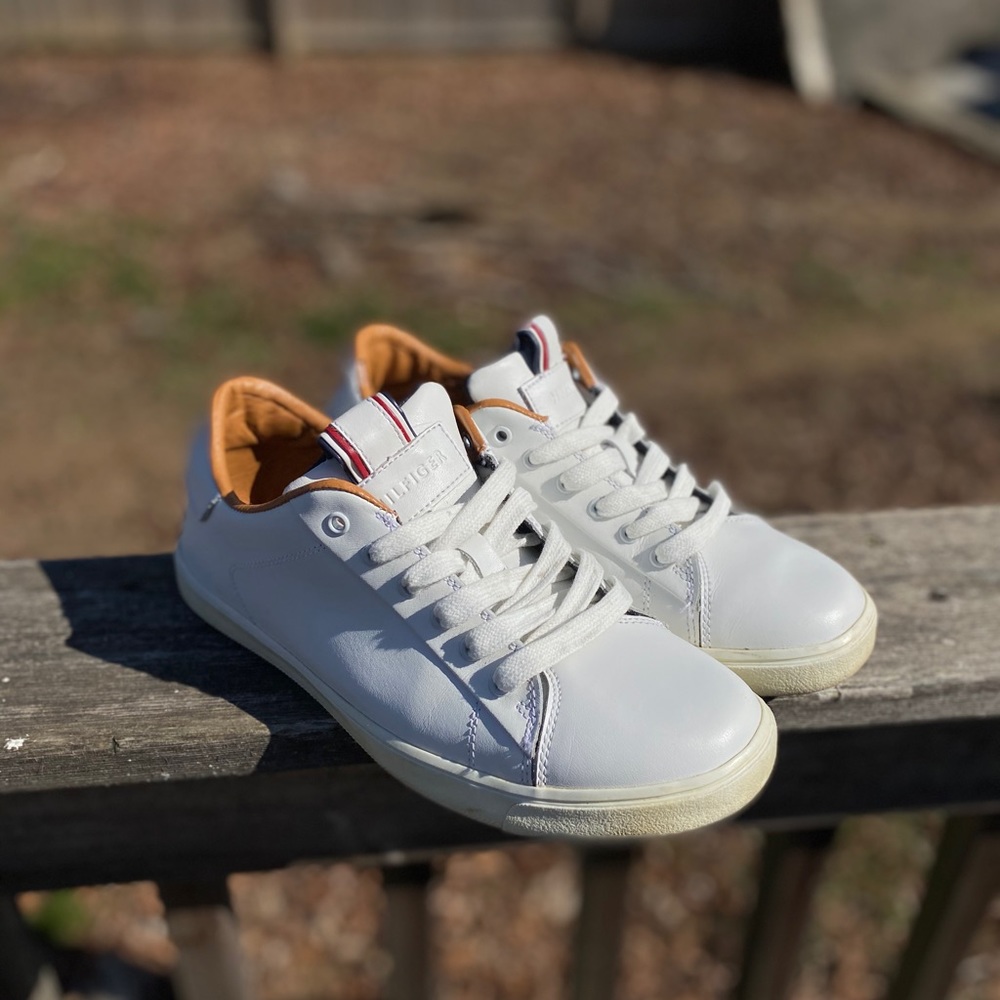Tommy Hilfiger White Leather Tennis Sneakers